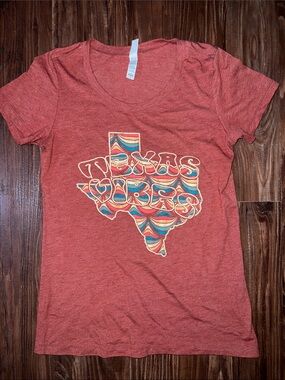 Women's Texas Vibes Graphic Tee - Rust Red